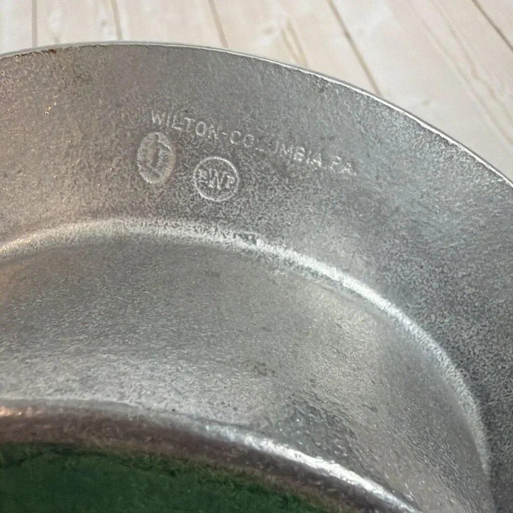 Wilton vintage armetale